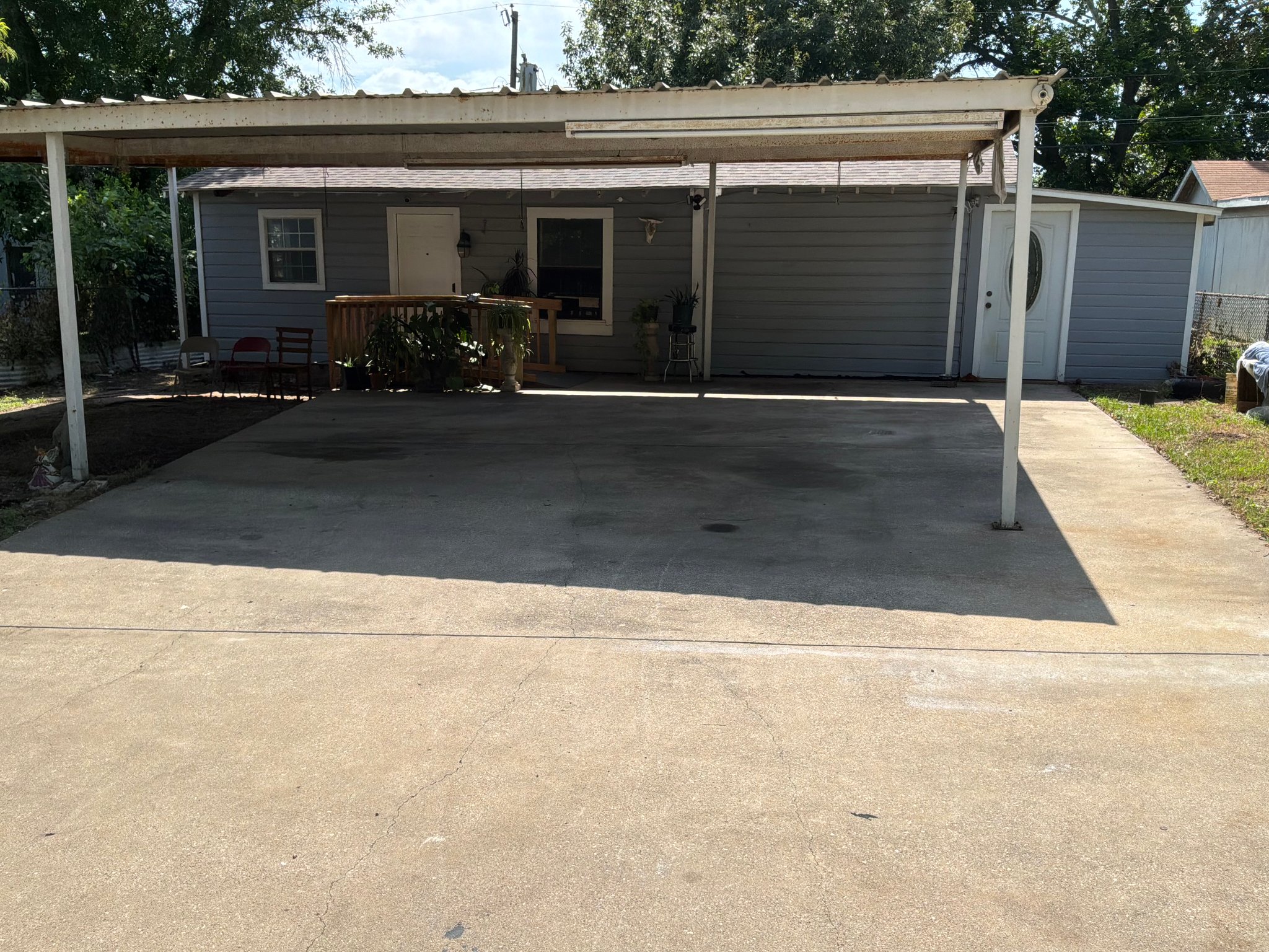Fort Worth House: 3708 S Jones St