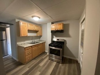 Somerville Apartment: 134 Pearl St