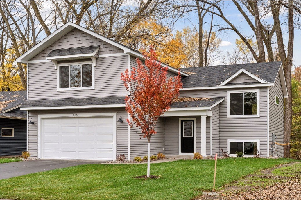 Brooklyn Park House: 10509 sumter ave. n.