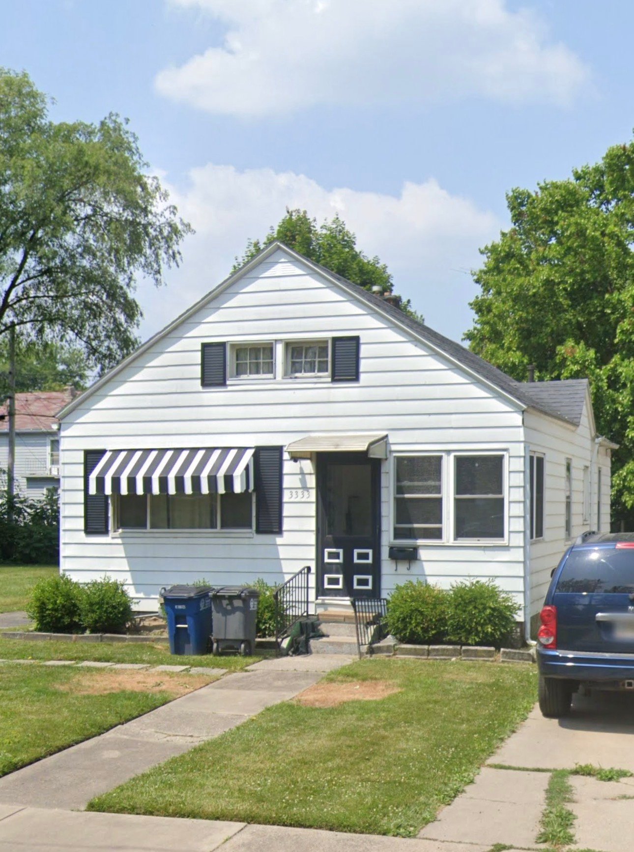 Toledo House: 3333 Blackstone Dr