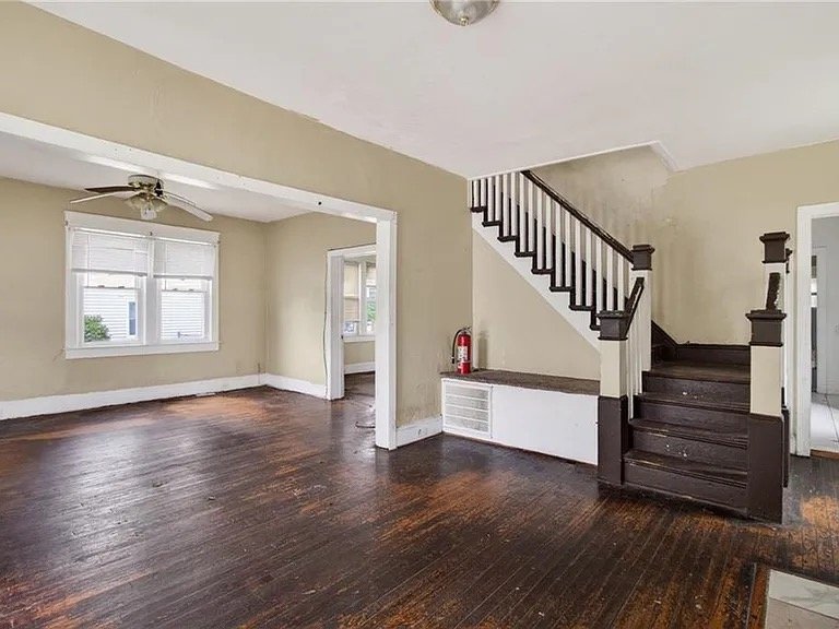 Dallas House: 1320 haymarket rd.