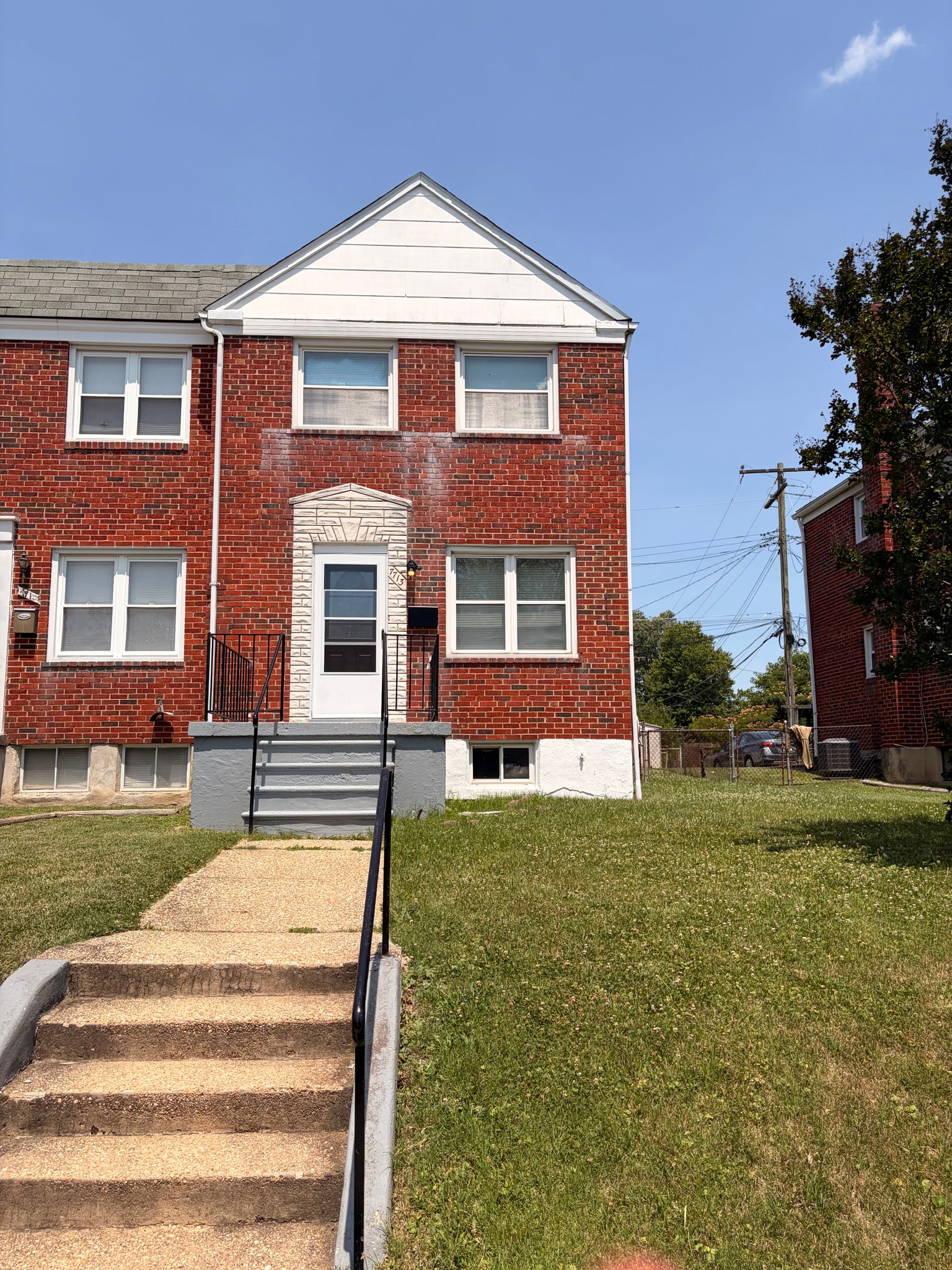 Baltimore Townhome: 7713 Hillsway Ave