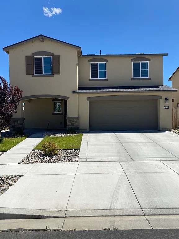 Reno House: 8940 Wolf River Dr