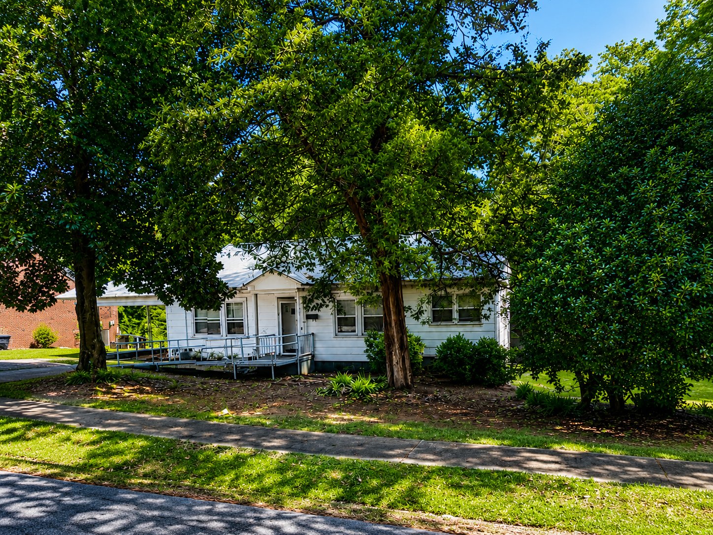 Newberry House: 1920 Drayton St