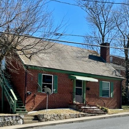 Luray Multiplex: 10 North Court