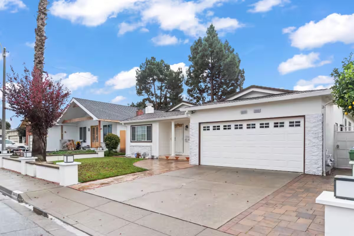 Fremont House: 39453 Blue Fin Way