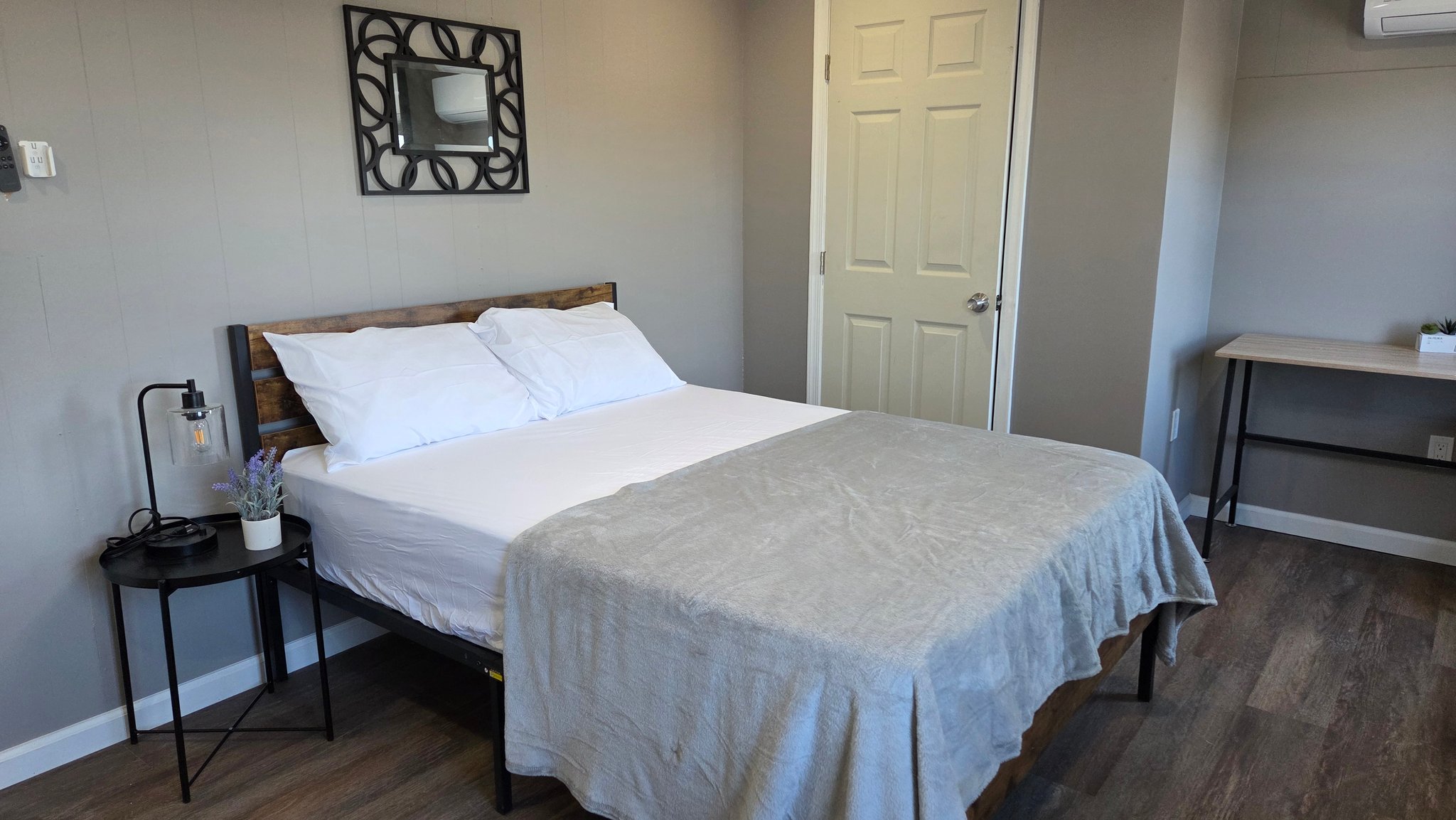 Baltimore Single Room: 1421 S. Carey Street