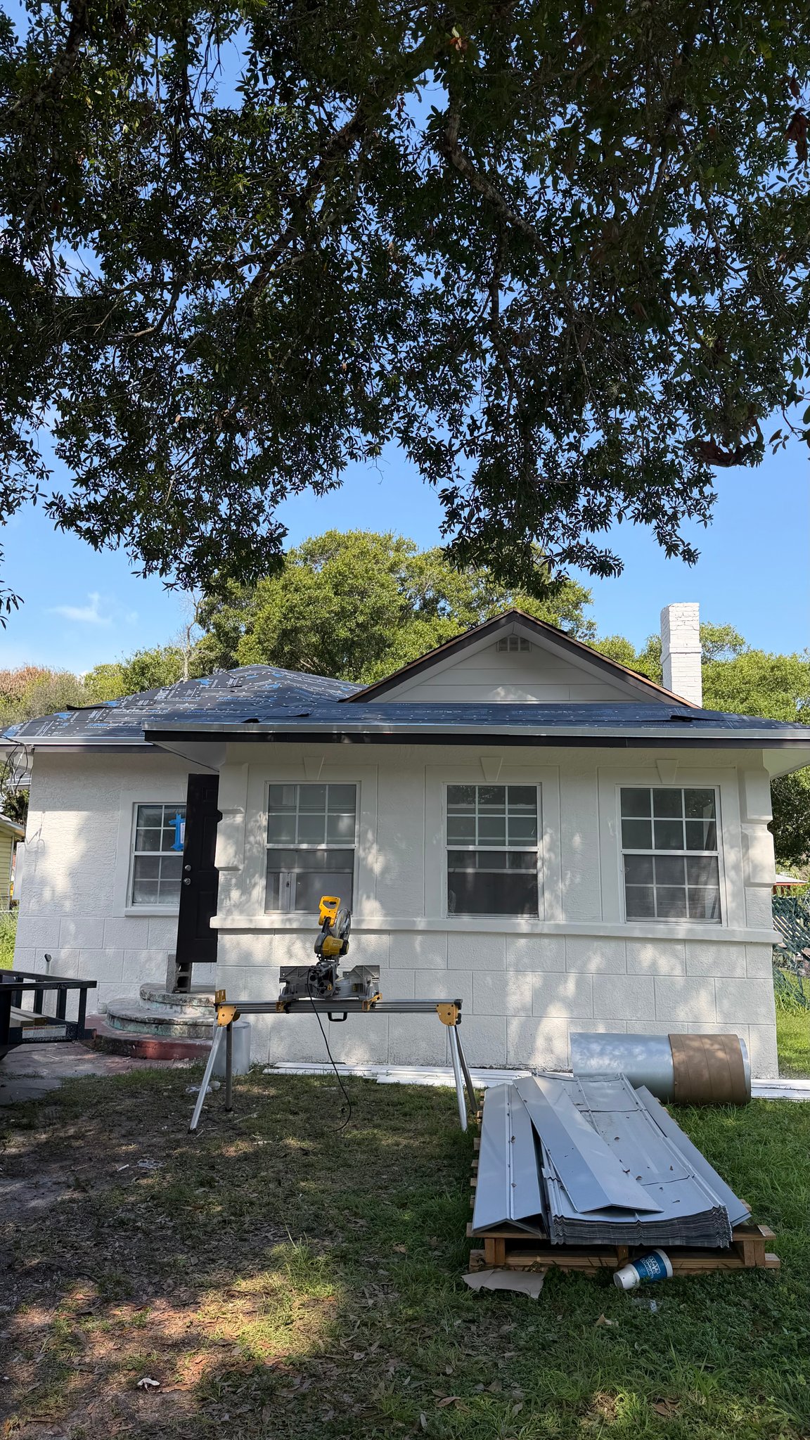 Fort Pierce House: 143 N 15th St