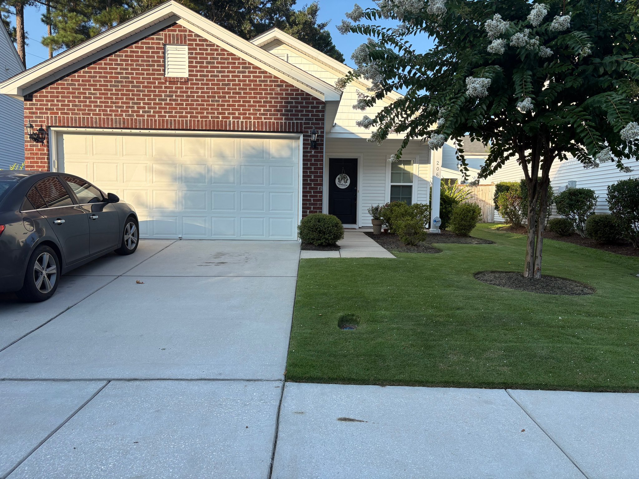 Ladson House: 206 Tuscany Ct