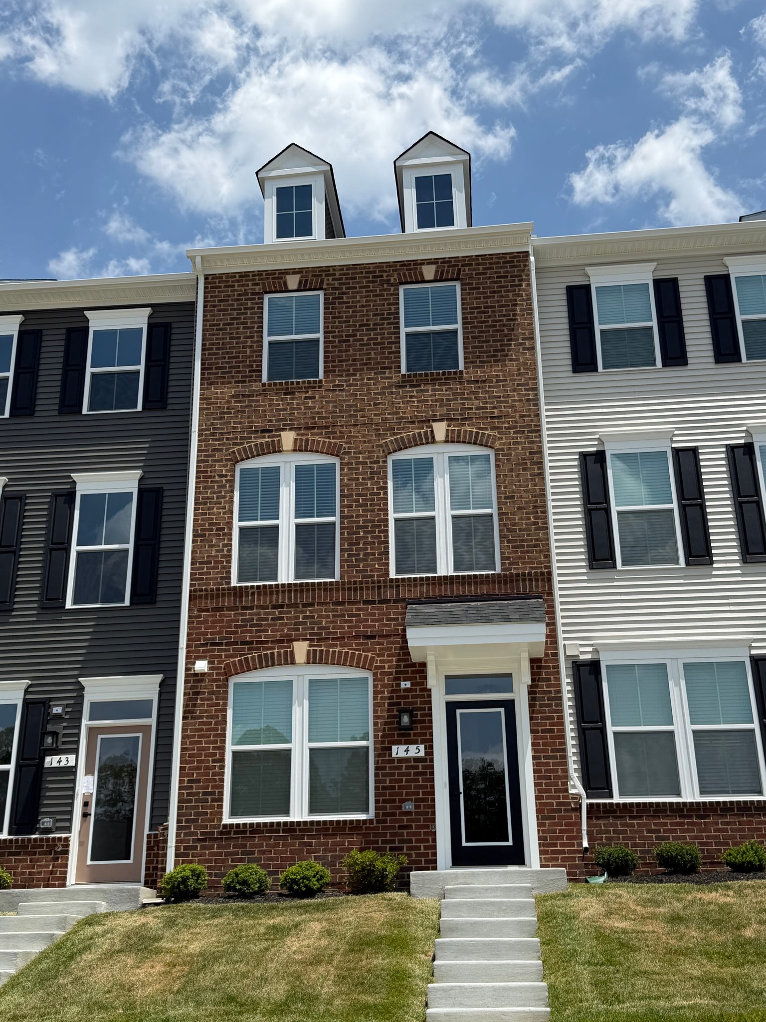 Pasadena Townhome: 145 Spring Gate Lane