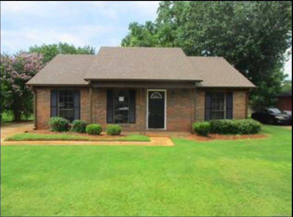 Montgomery House: 827 North Gap Loop
