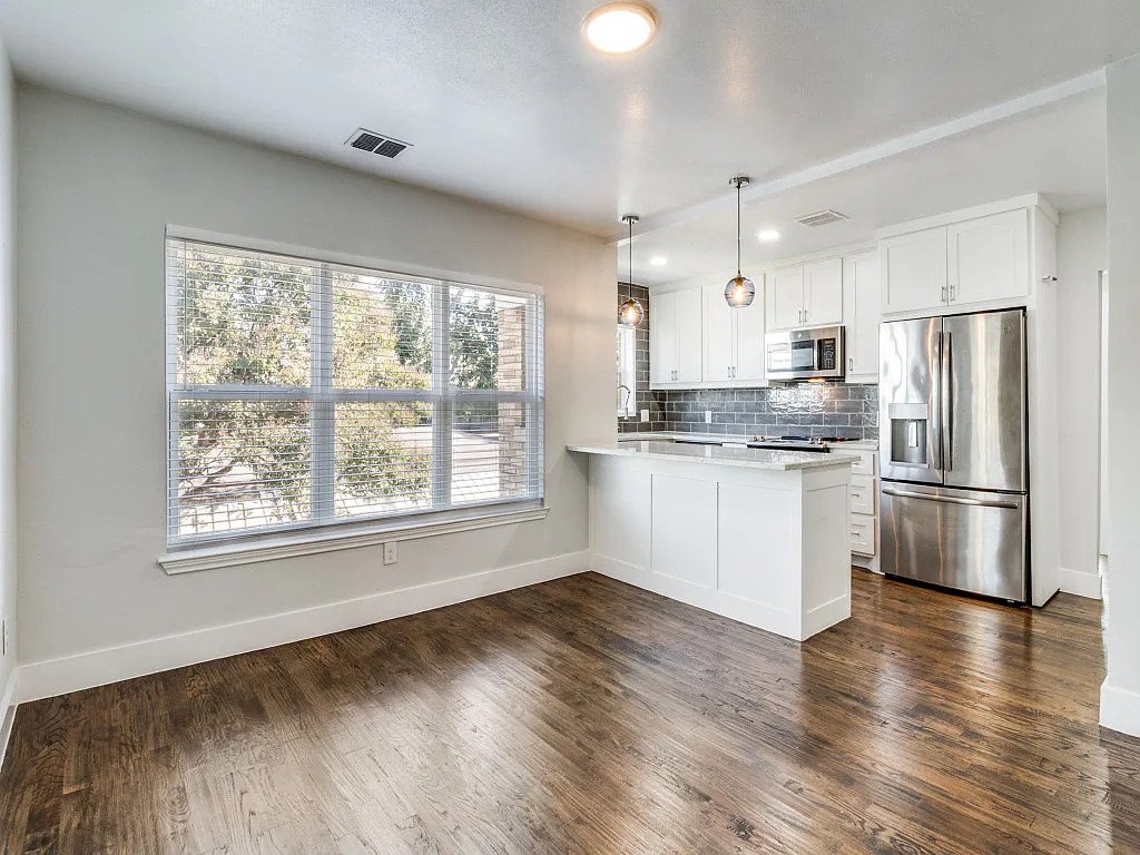 Dallas Townhome: 4302 Gaston Ave