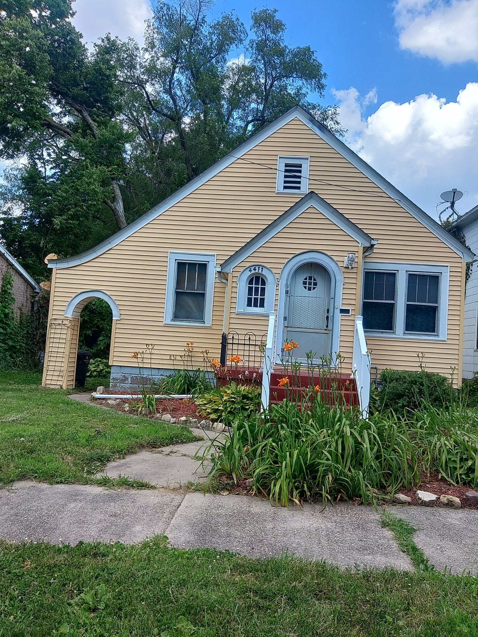 rock island House: 4411 10th ave