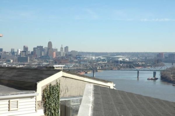 Cincinnati Townhome: 490 MT Hope