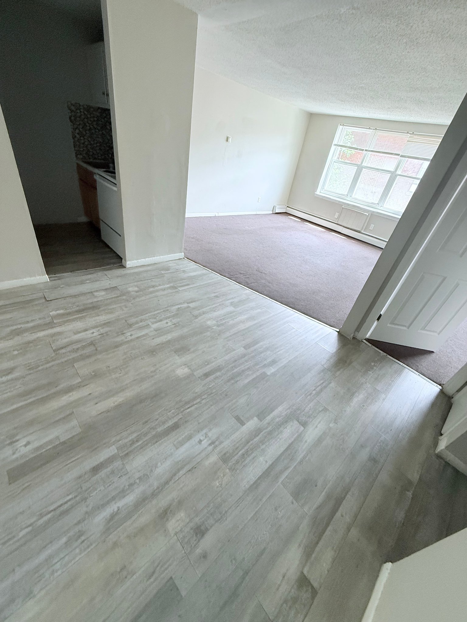 Hartford Apartment: 194 Washington St