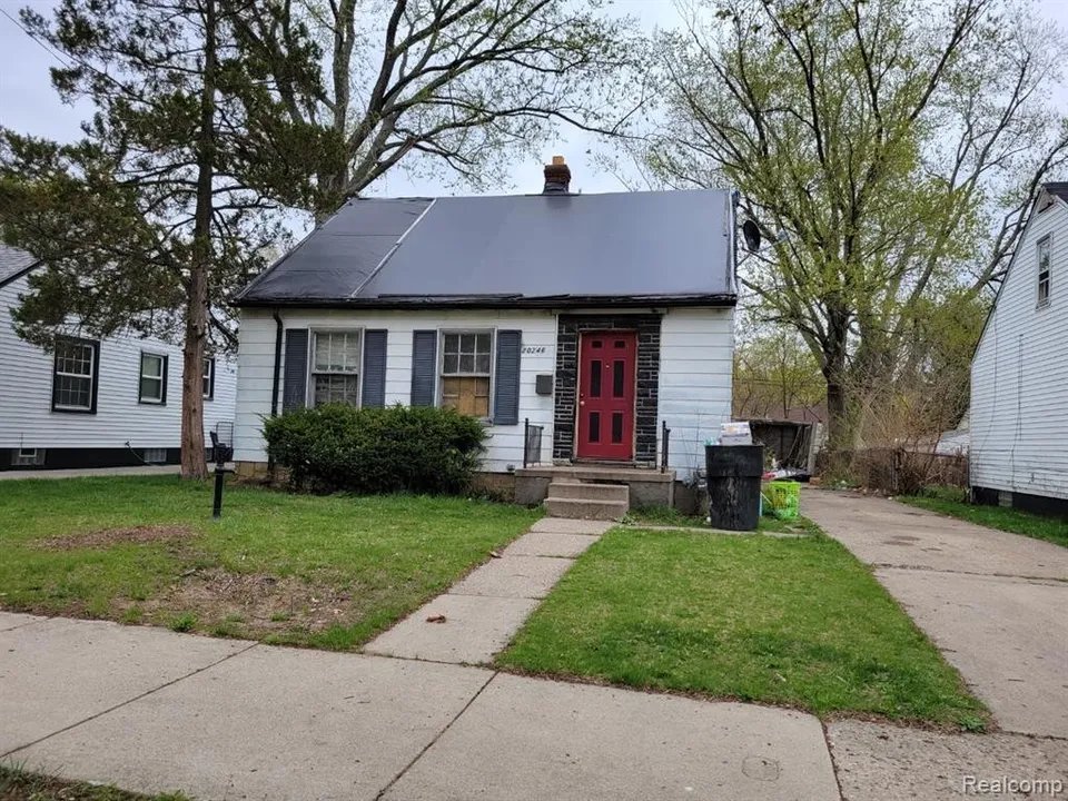 Detroit House: 20246 Moenart St