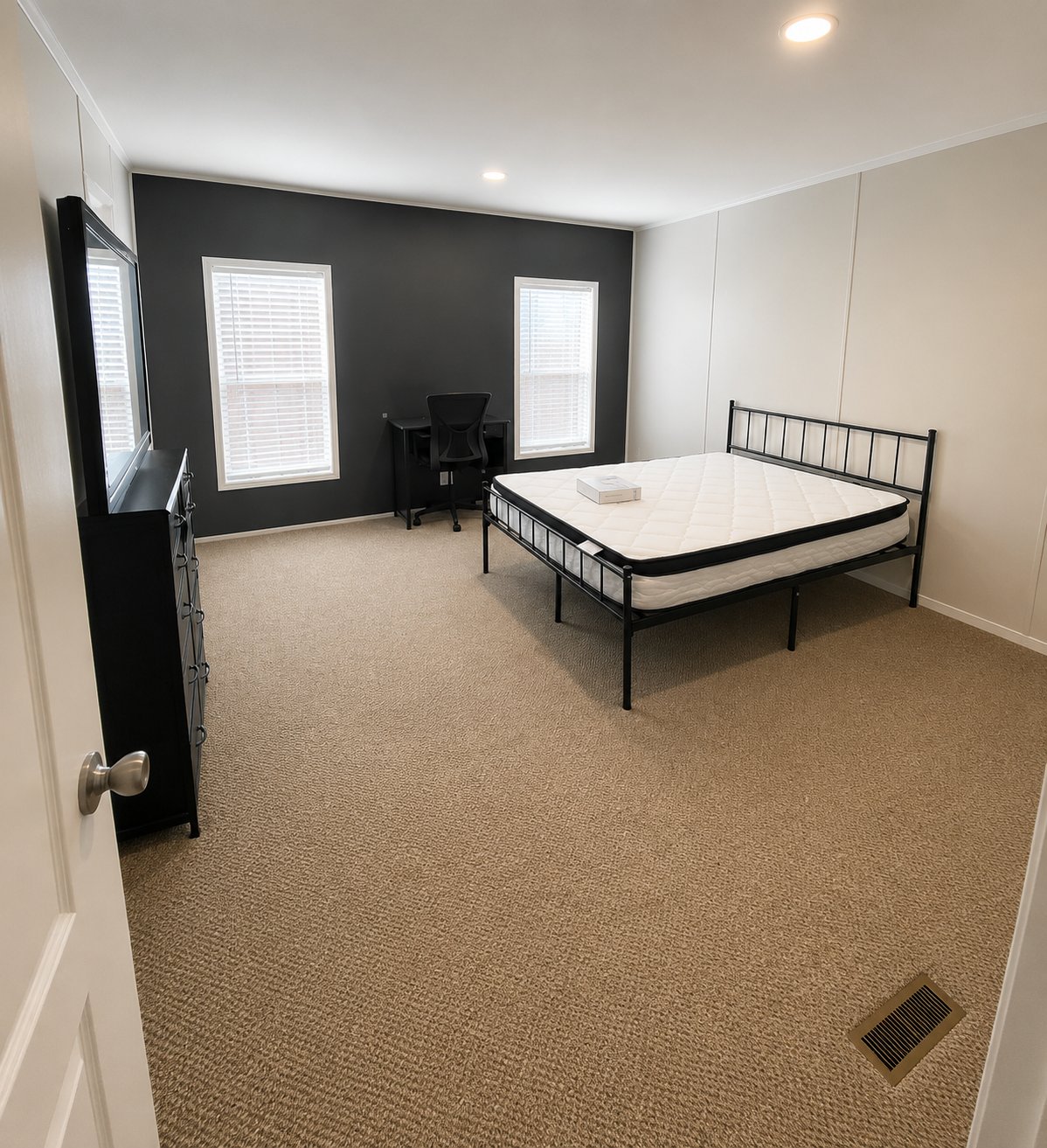McDonough Single Room: 325 Robin lane