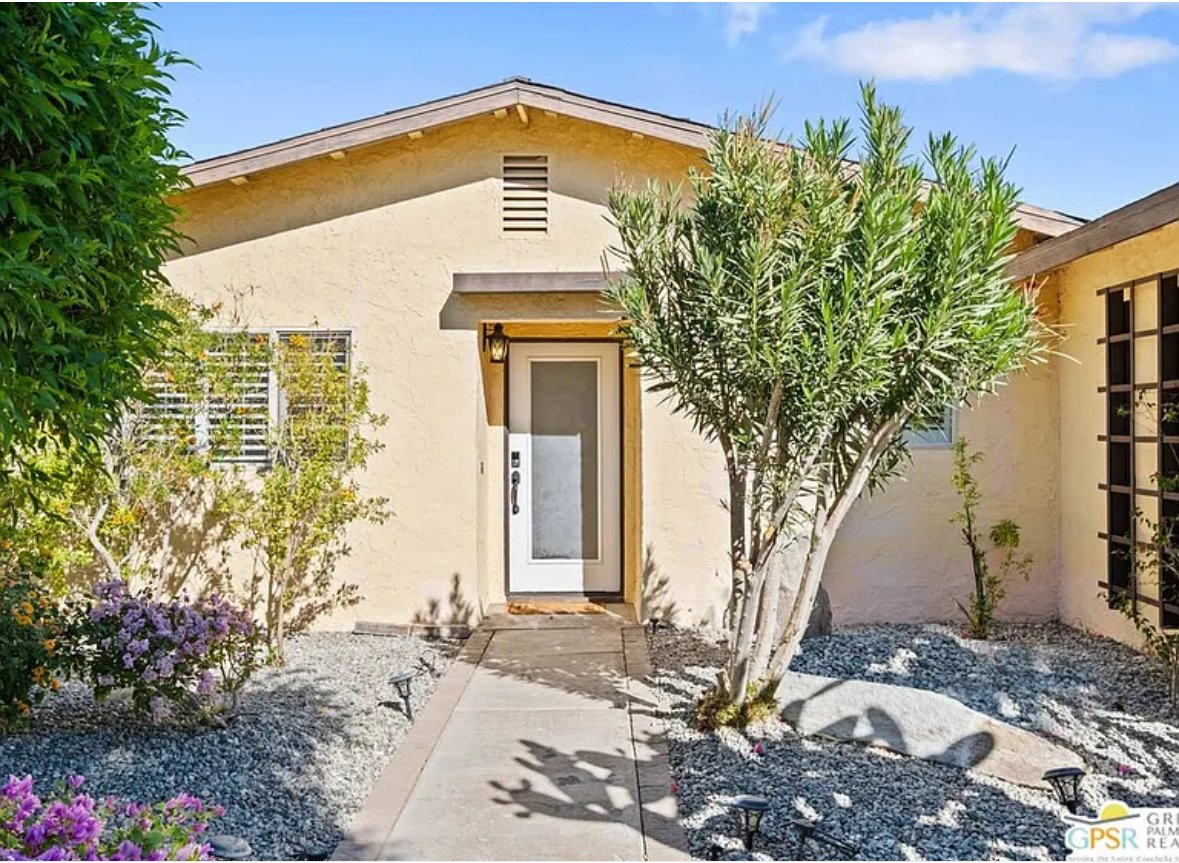 Palm Springs House: 2140 E Hildy Ln