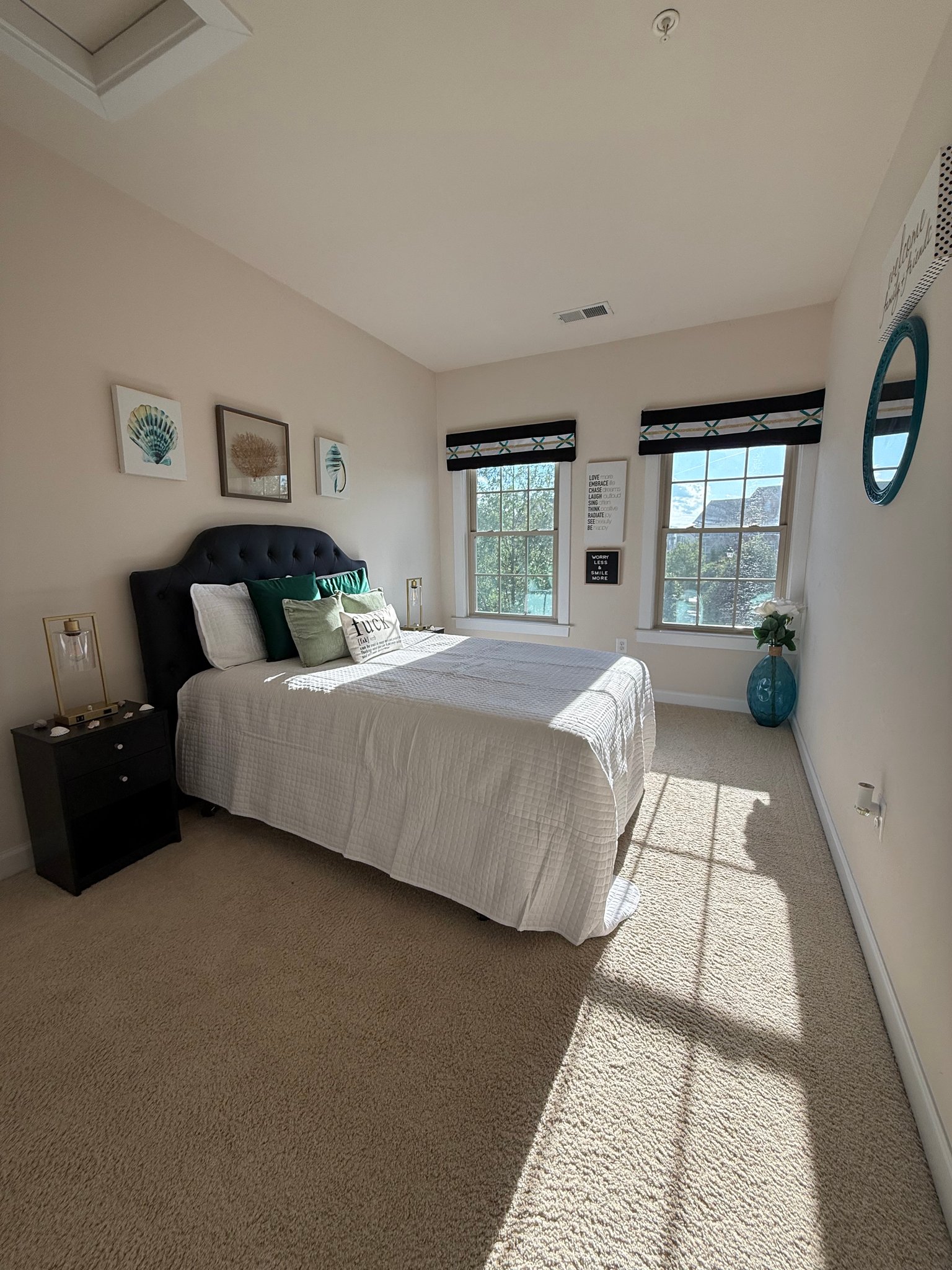 Hanover Townhome: 7732 Duncannon Ln
