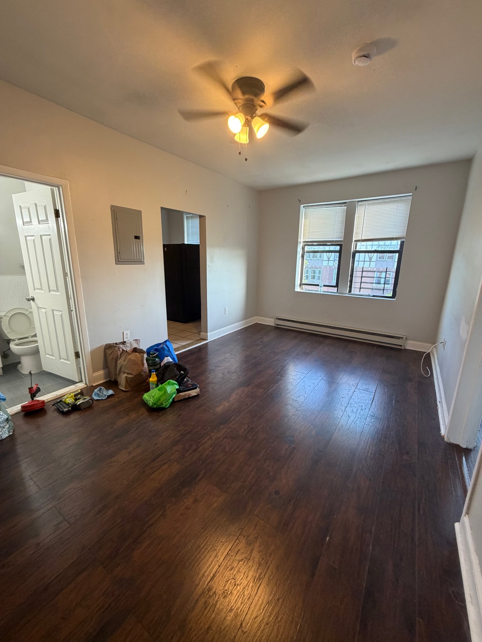 East Orange Apartment: 18 Summit St