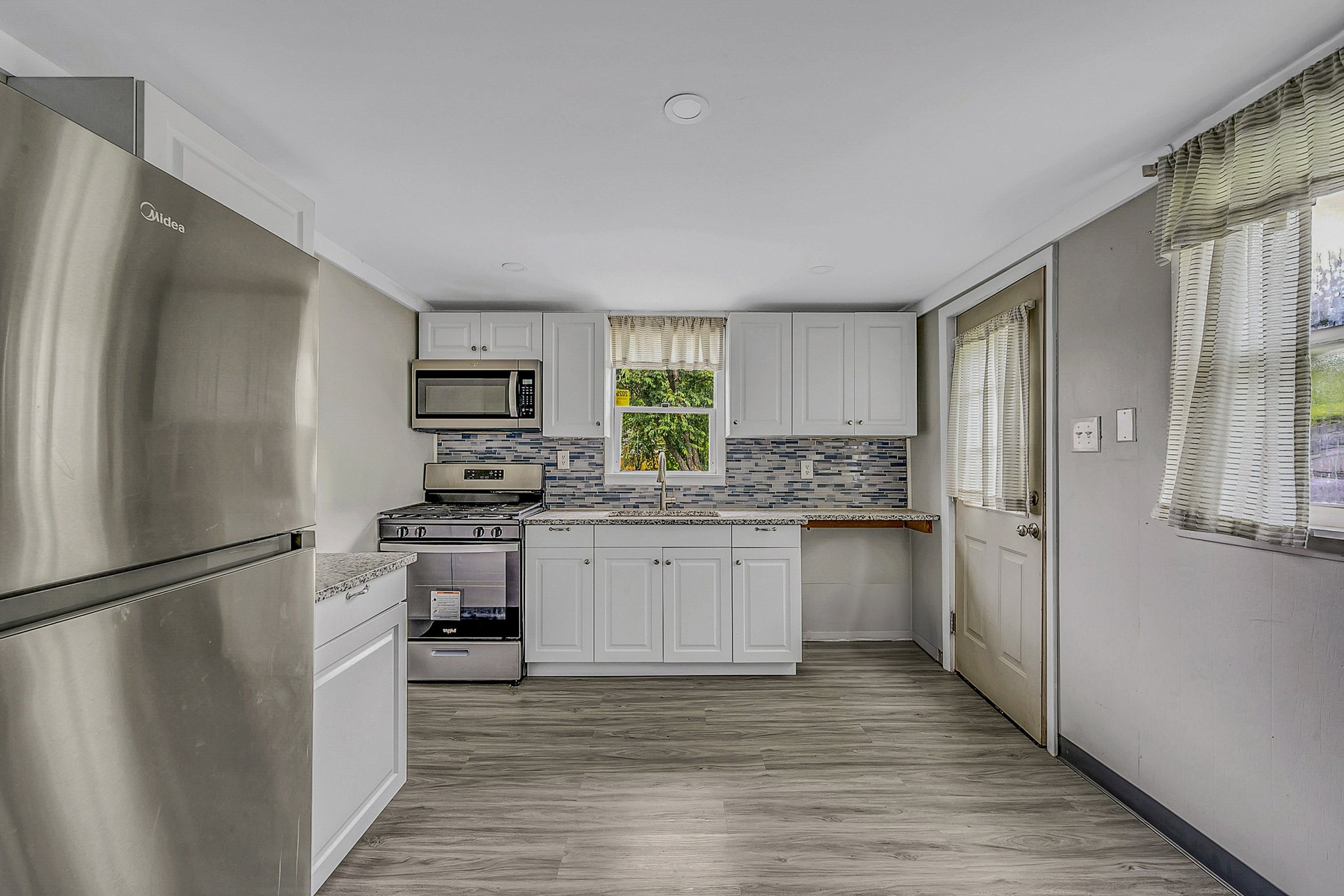 Dupont House: 401 Mclean street
