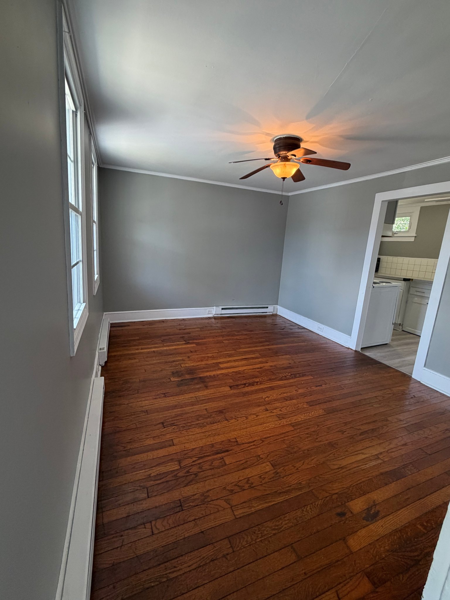 Dunmore Apartment: 1115 Prescott Ave
