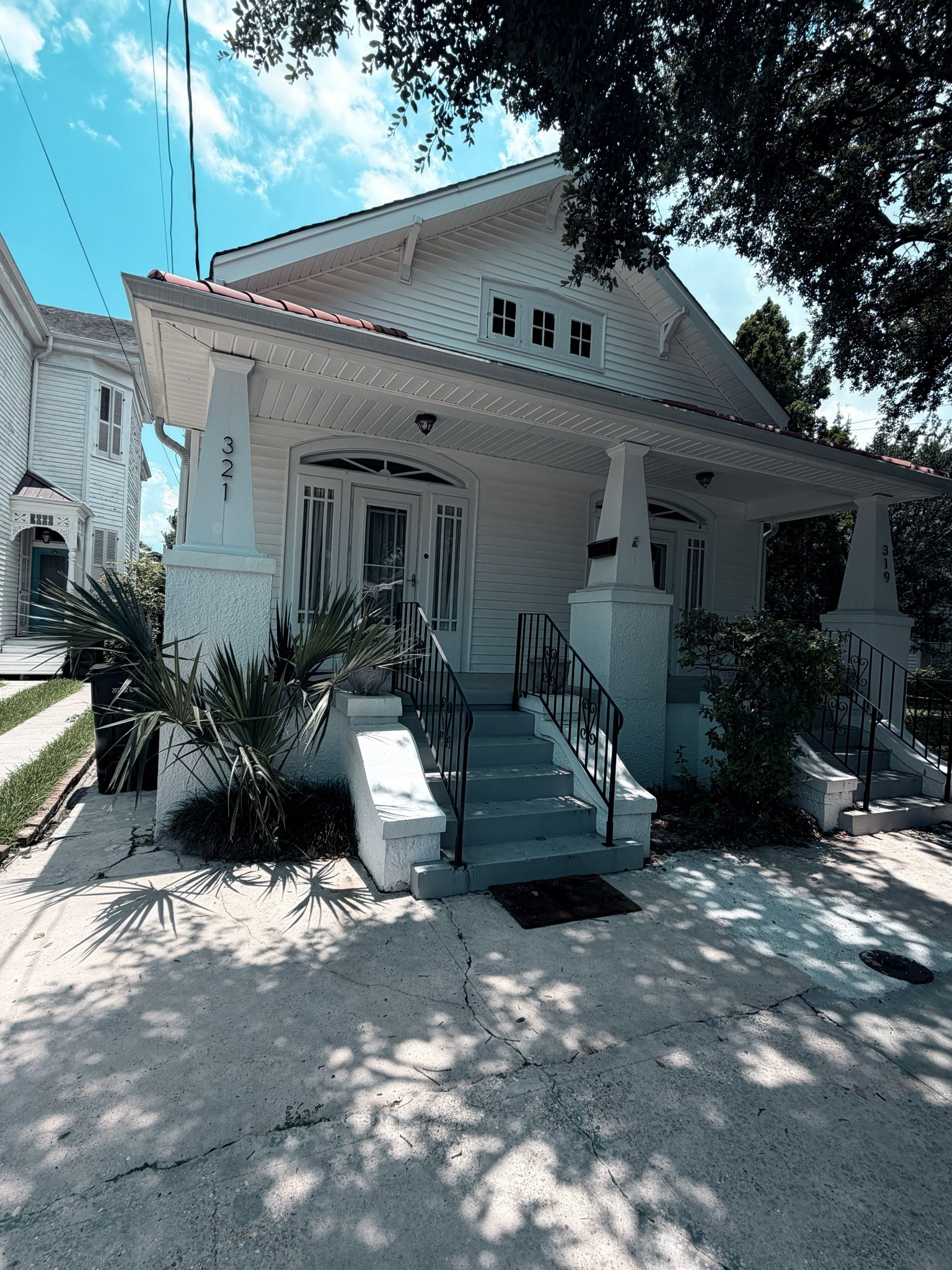 New Orleans Multiplex: 321 Pelican Ave