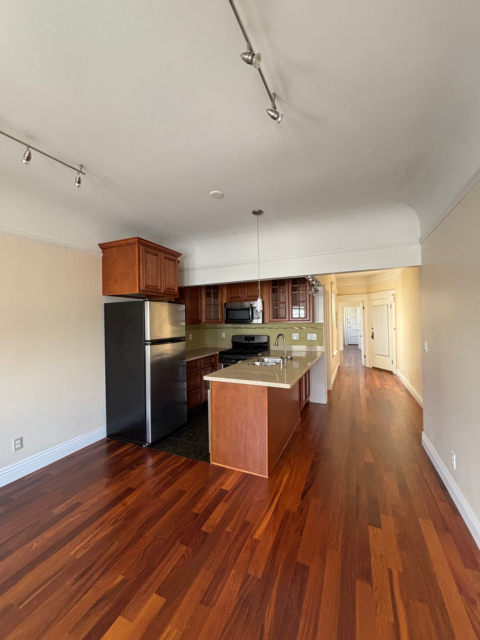 San Francisco Apartment: 622-624 Shrader St