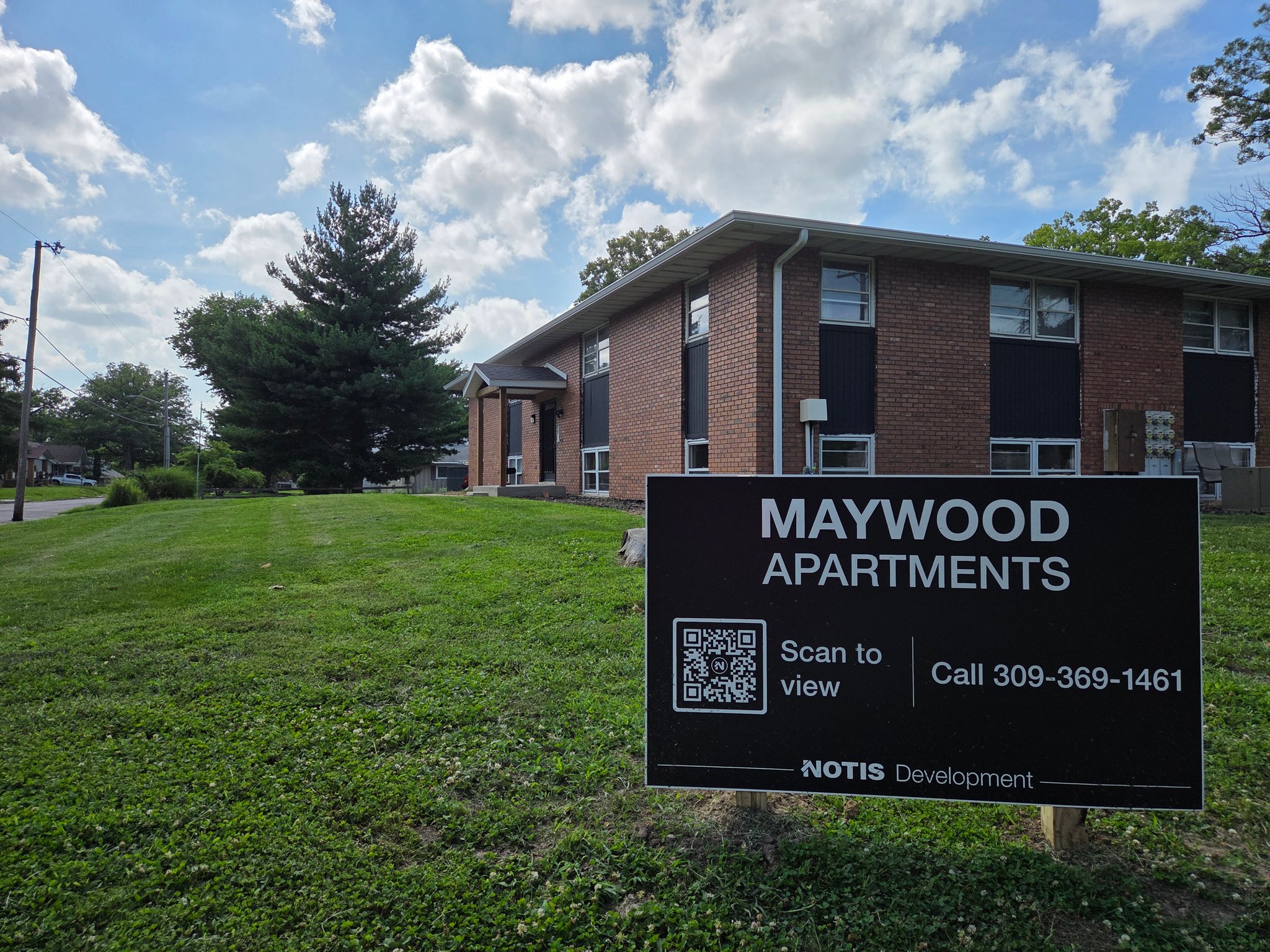 Peoria Apartment: 1231 E Maywood Ave