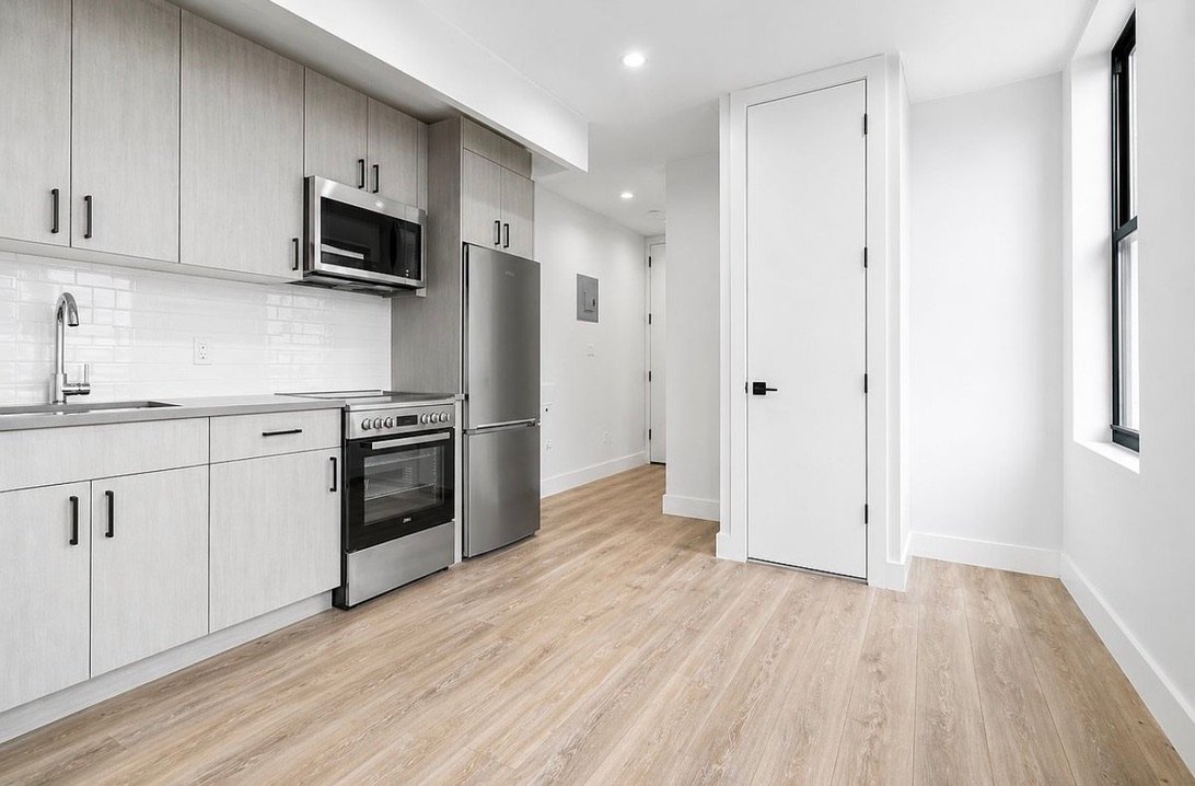 Brooklyn Apartment: 1369 Saint Johns Place