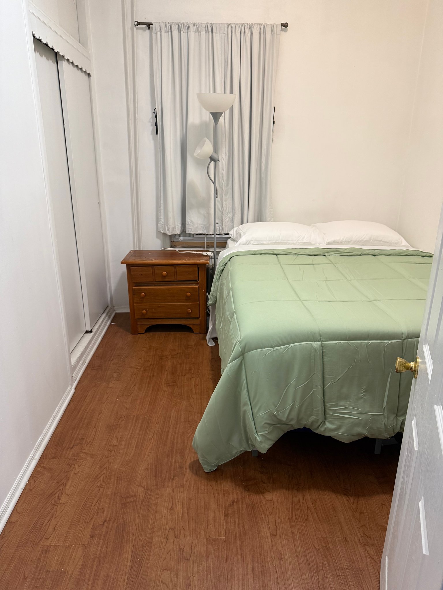 Jersey City Apartment: 154 Van Reipen Ave