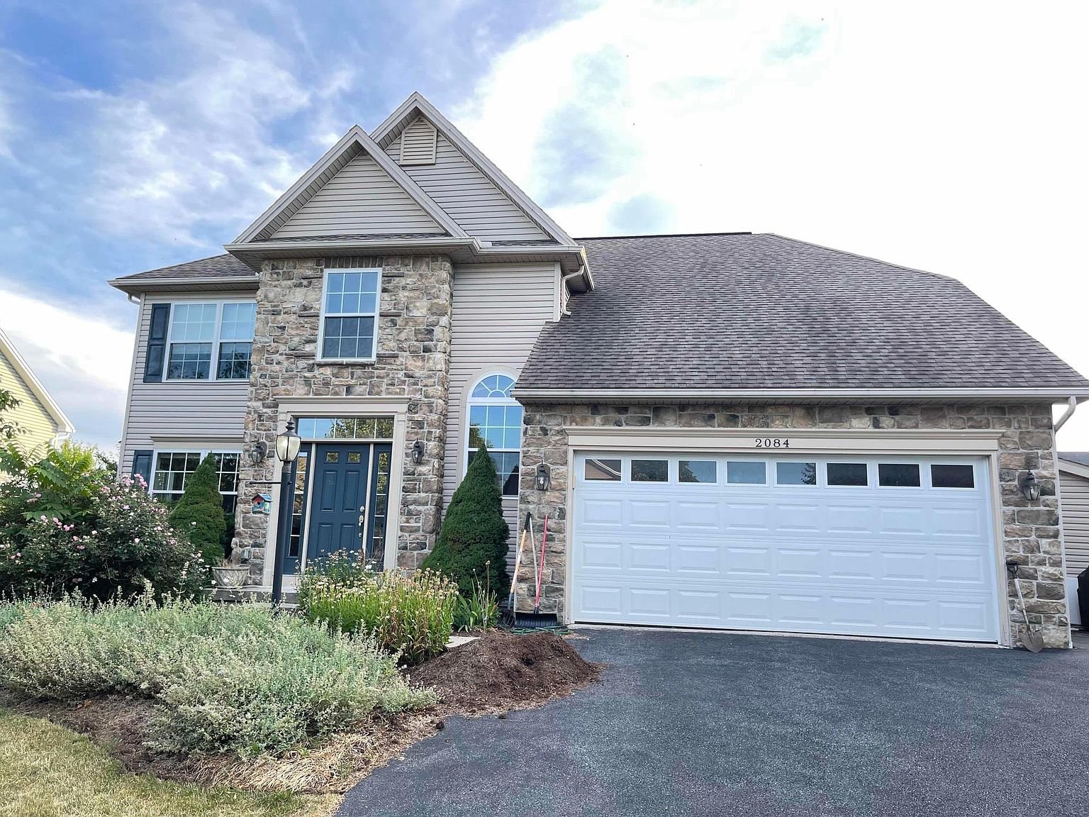 State College House: 2084 Country Glenn Ln