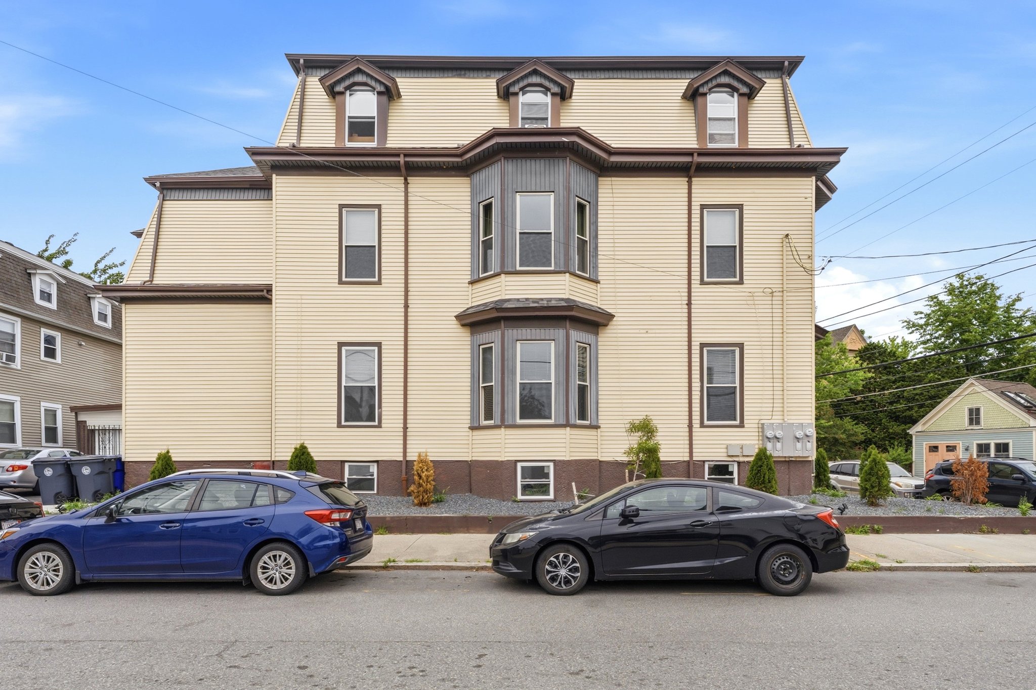 Providence Single Room: 169 Knight St