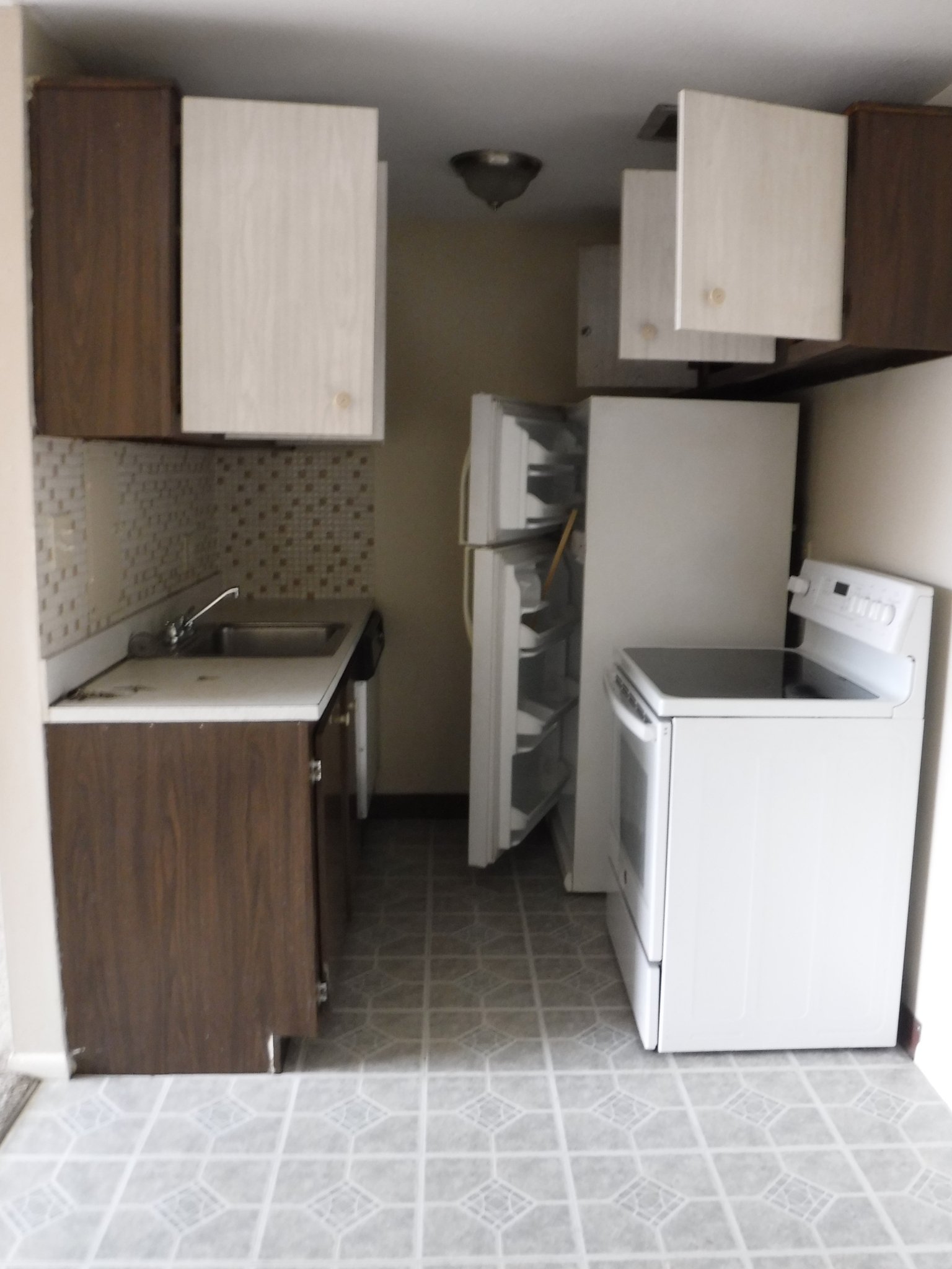 Lakewood Apartment: 1277 Cove Ave