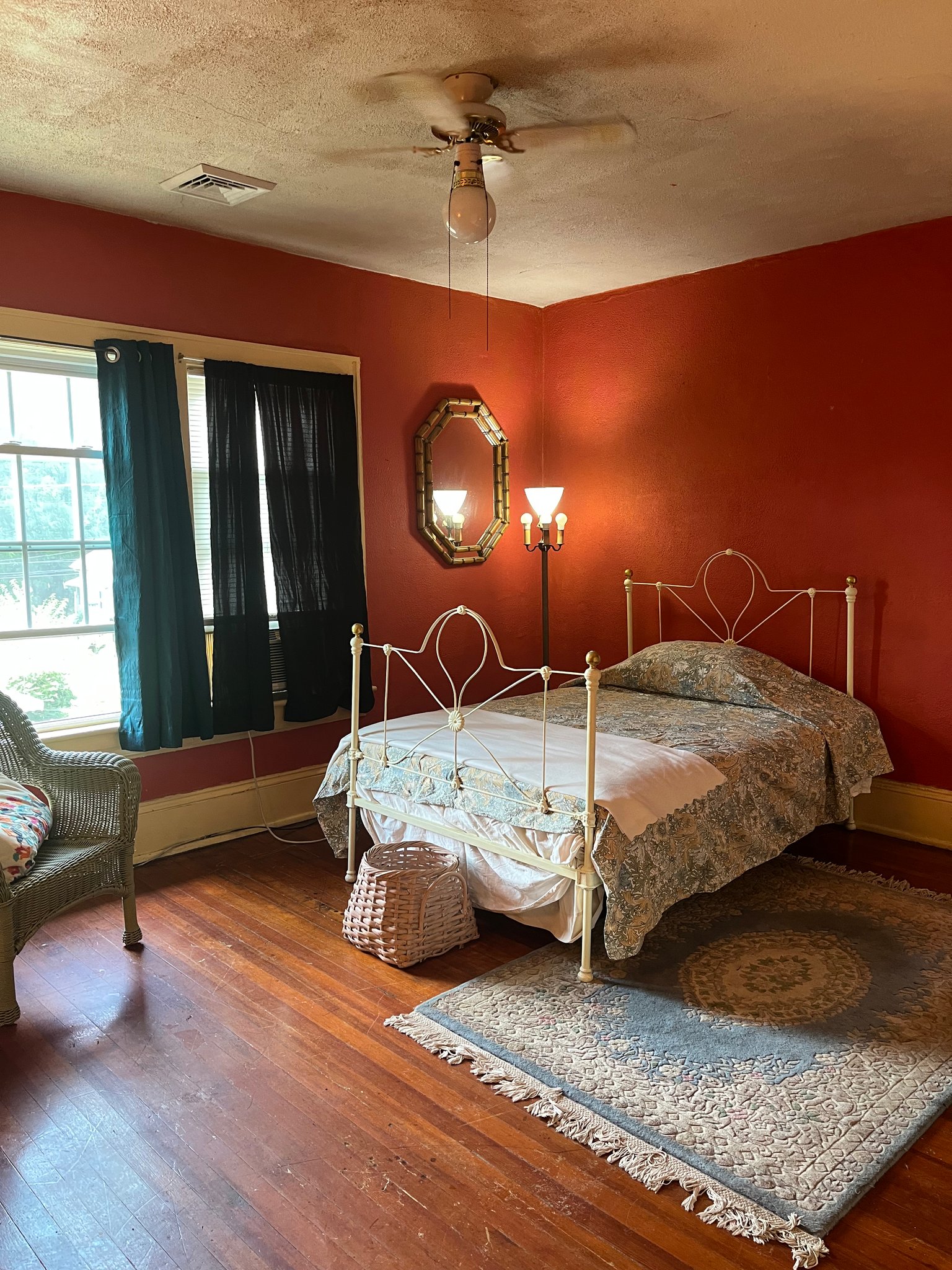 Roanoke Other: 812 Stewart Ave SE