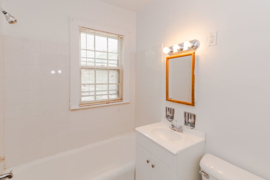 Berwyn Apartment: 6348 13th St., #A06, Berwyn, IL 60402