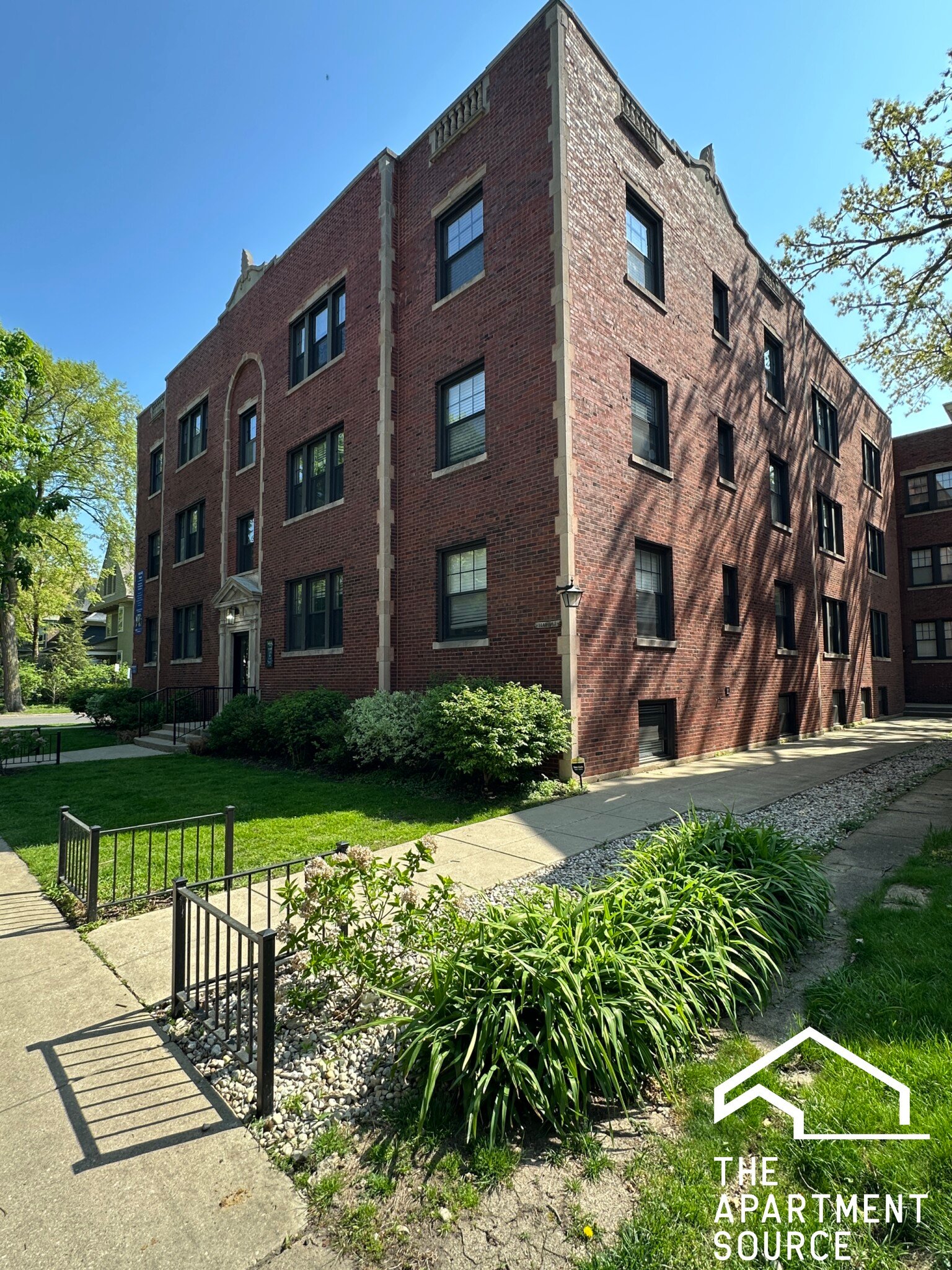 Evanston Apartment: 1147 Maple Ave., #1, Evanston, IL 60202