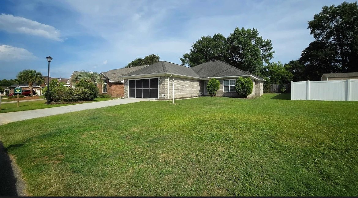 Little River House: 4091 Lakeshore Dr