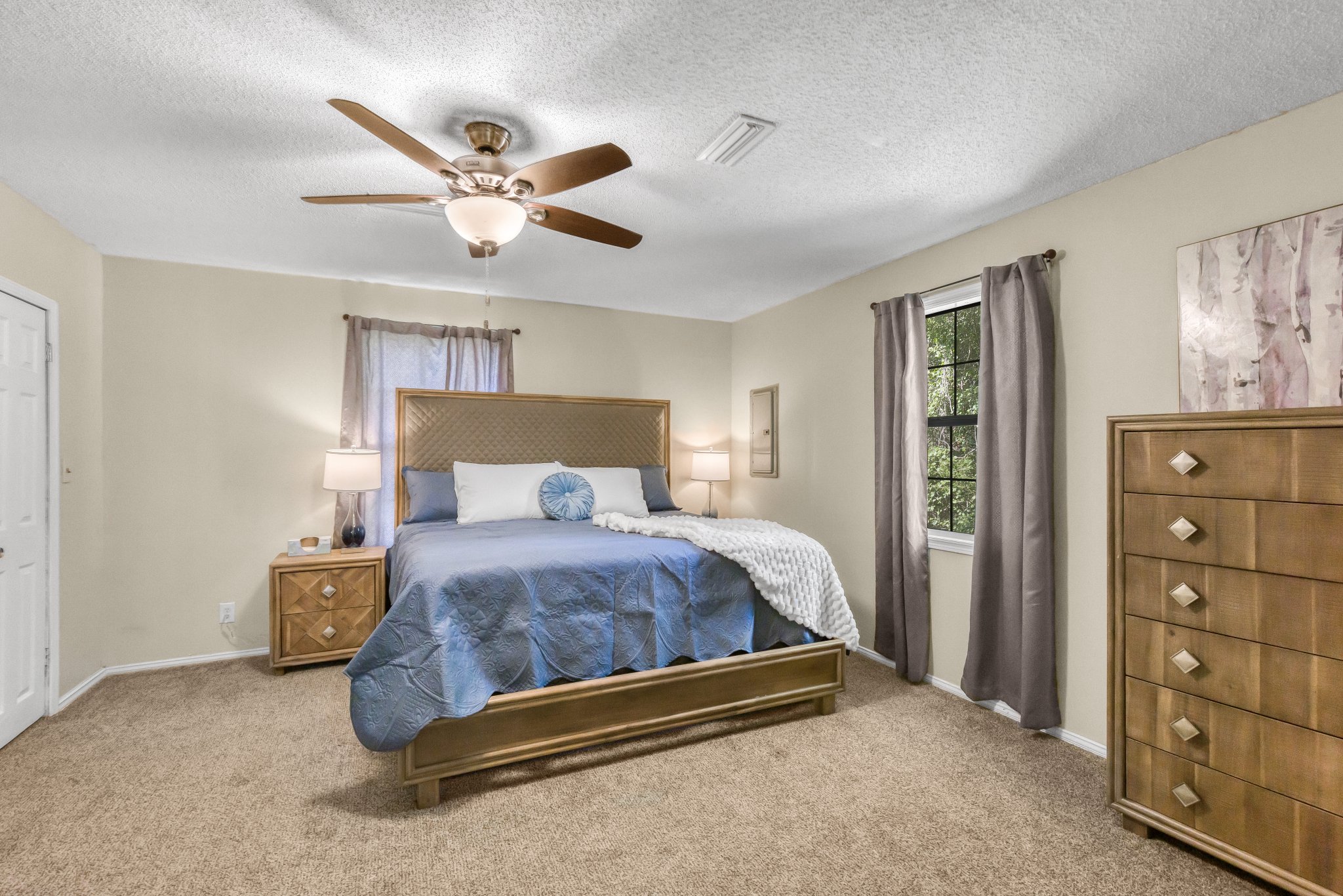 Daleville House: 608 Snell Bridge Road