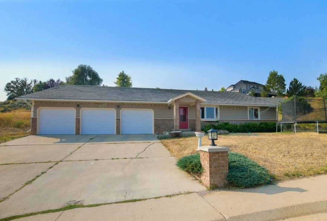 Craig House: 2888 Pine Ridge Dr