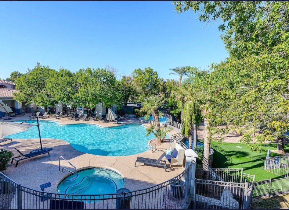 Tempe Condo: 600 West Grove Parkway