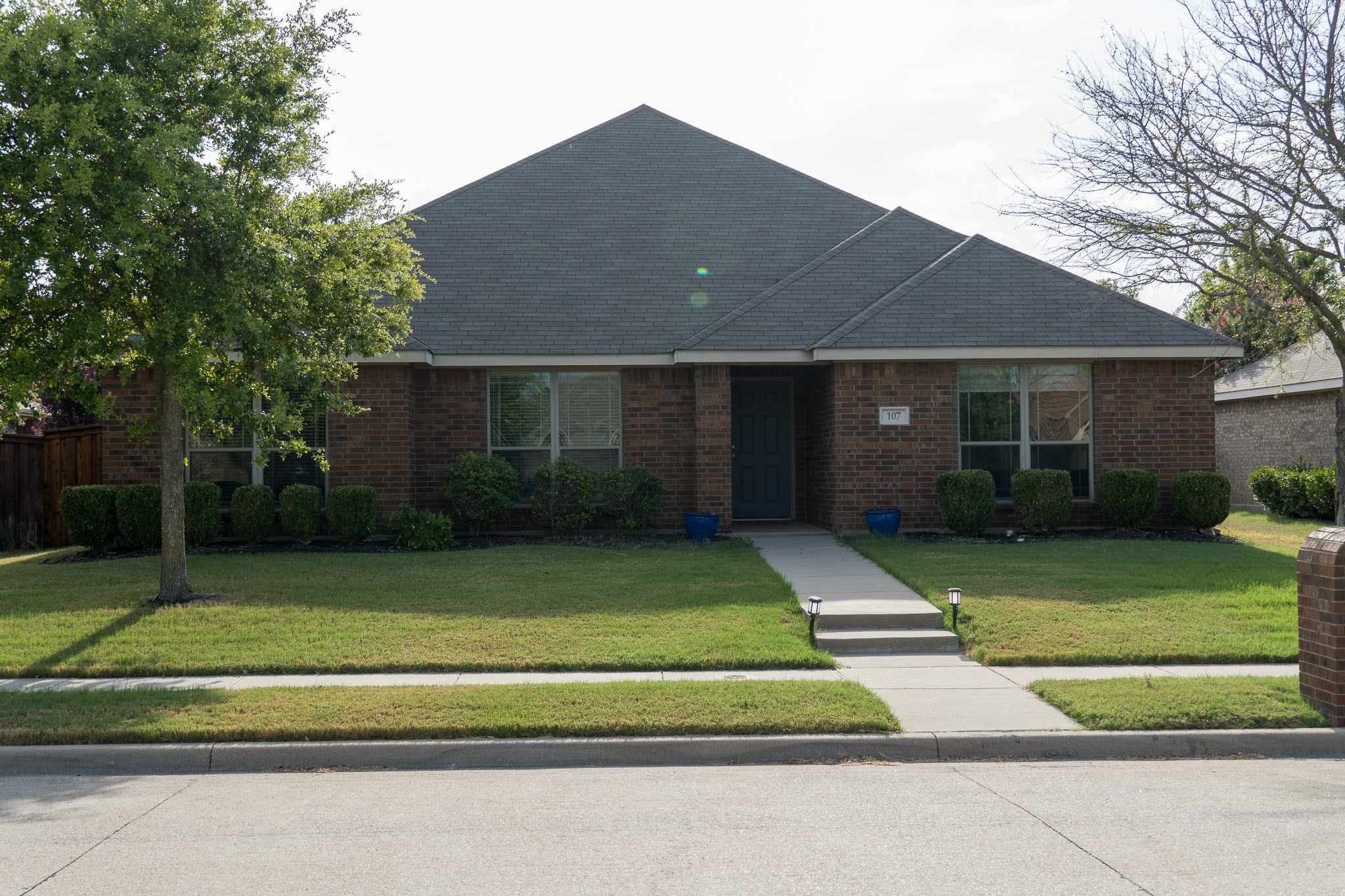 Waxahachie House: 107 Budkingham Drive
