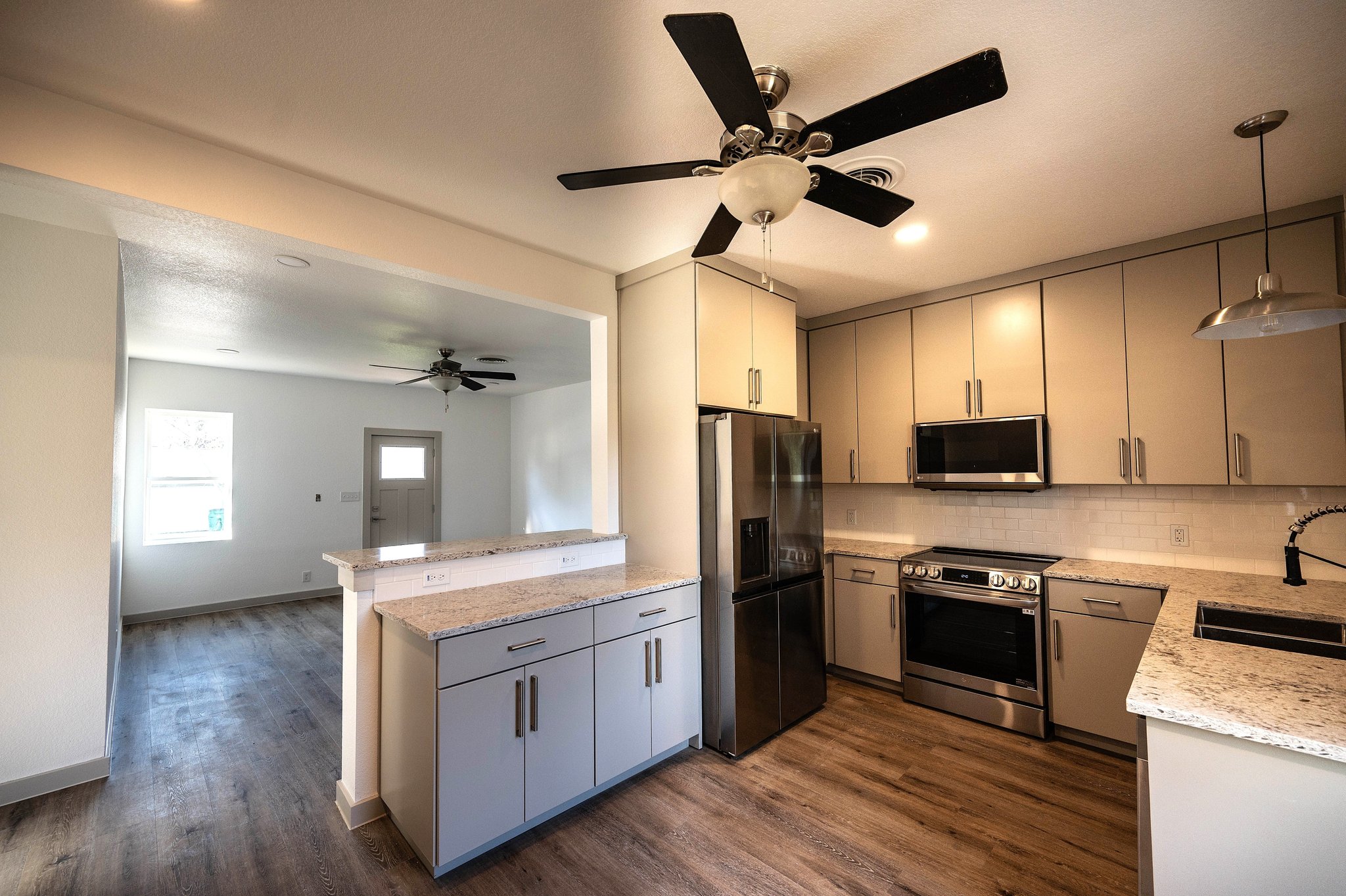 Austin Multiplex: 7615 Watson