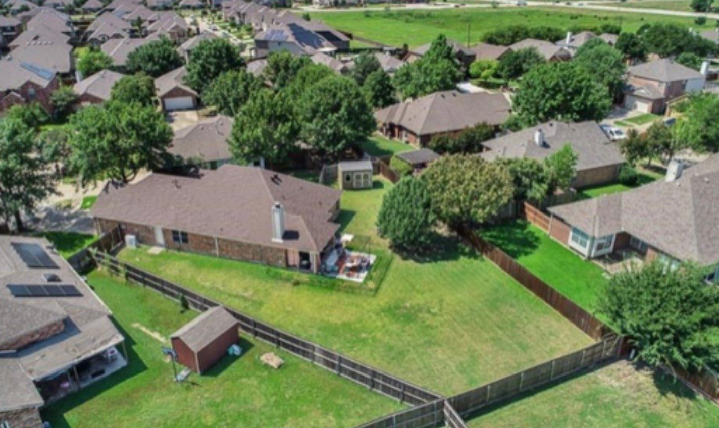 Mansfield House: 4507 Ridgeway Dr