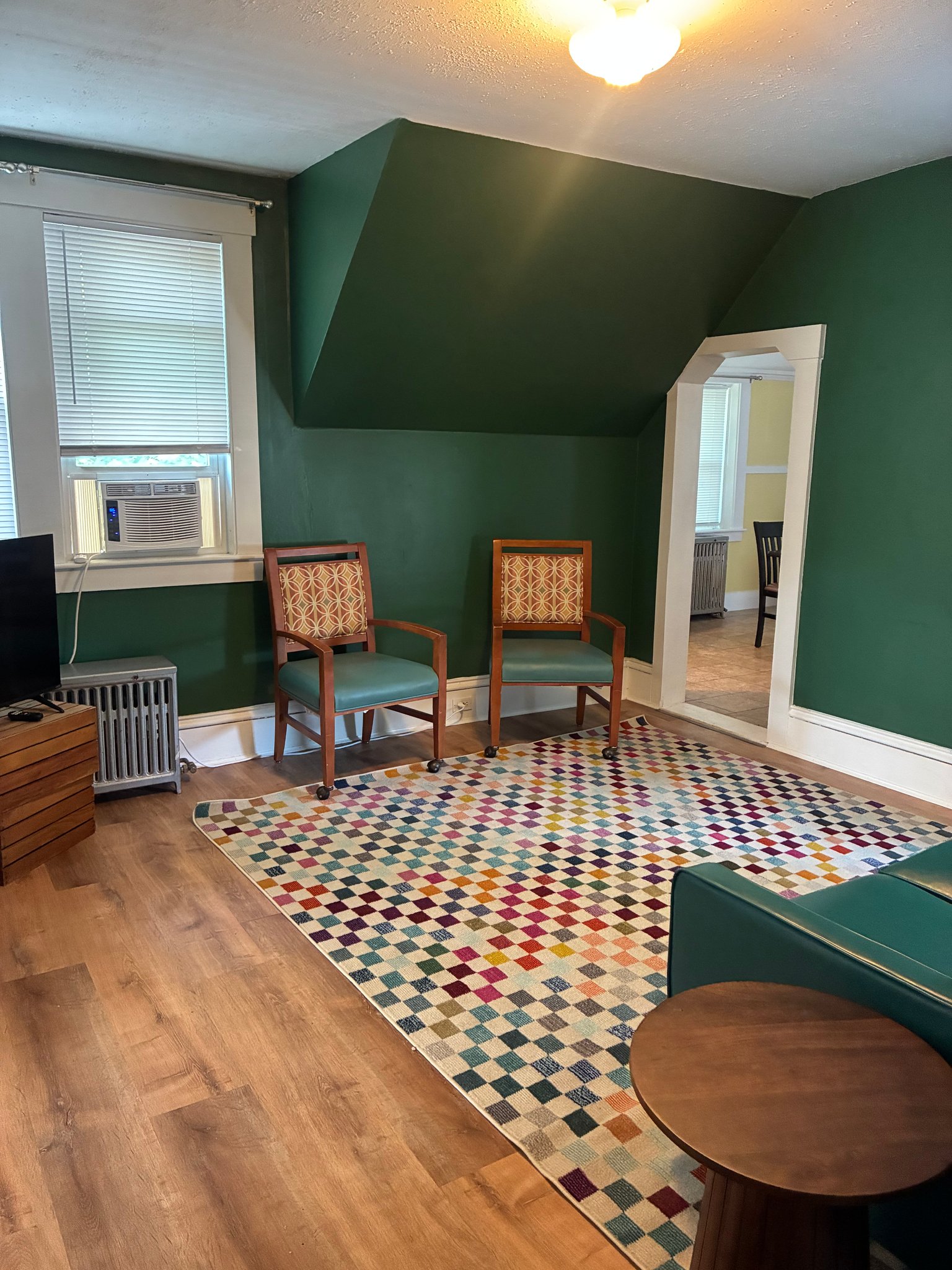 Laconia Single Room: 32 Summer St