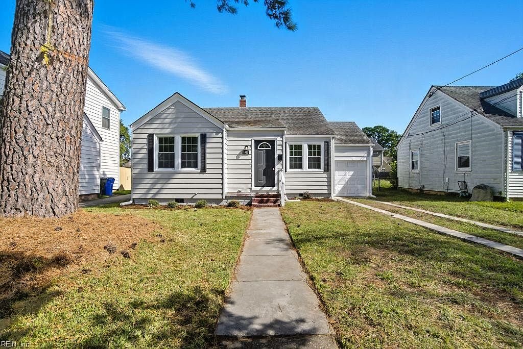 Norfolk House: 3316 Vimy Ridge Ave