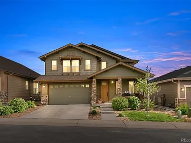 Parker House: 6738 Club Villa Rd