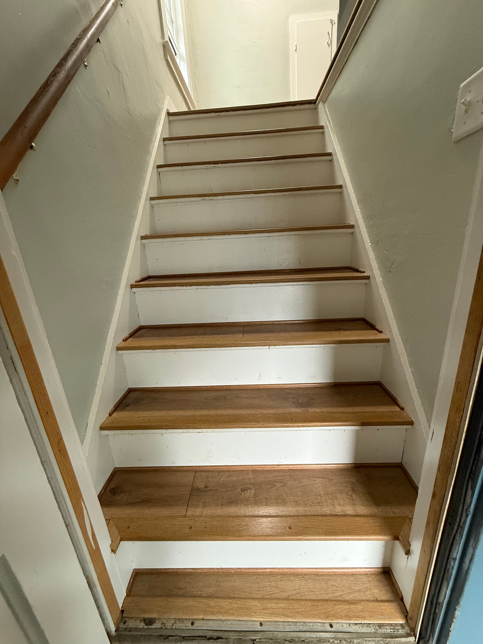 Barre Apartment: 44 Ayers St