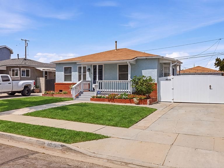 Long Beach House: 4809 Falcon Ave