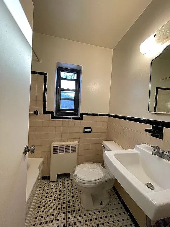 Rutherford Apartment: 151 washington ave